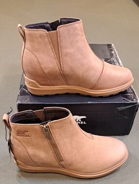 SOREL Evie II Waterproof Bootie - Color: Velvet Tan - Size: Women 10